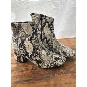 Time and Tru‎ Women's Memory Foam Snake Print Heeled Mid Boots Tan Size 7.5 NWT